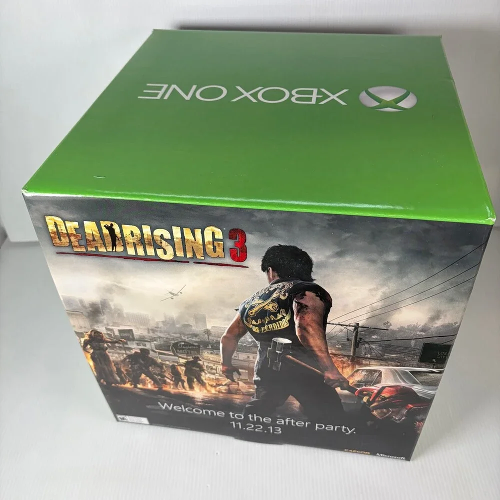 Xbox One Dead Rising 3 Release Day Store Display 12